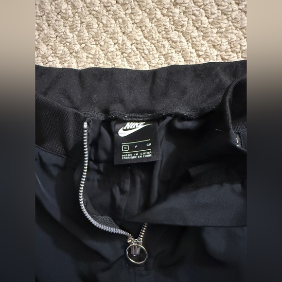 NIKE  Sportswear Icon Clash Woven Pants SIZE: SMALL - Picture 11 of 12